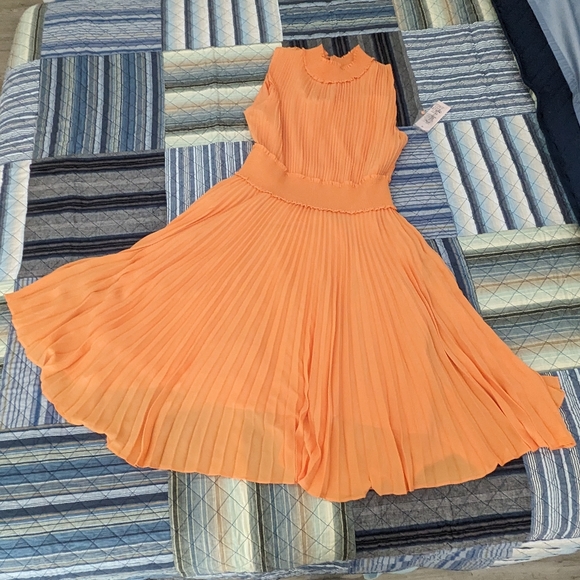 Nanette Lepore Accordian pleated melon Cocktail dress sz 14 NEW - Picture 10 of 10